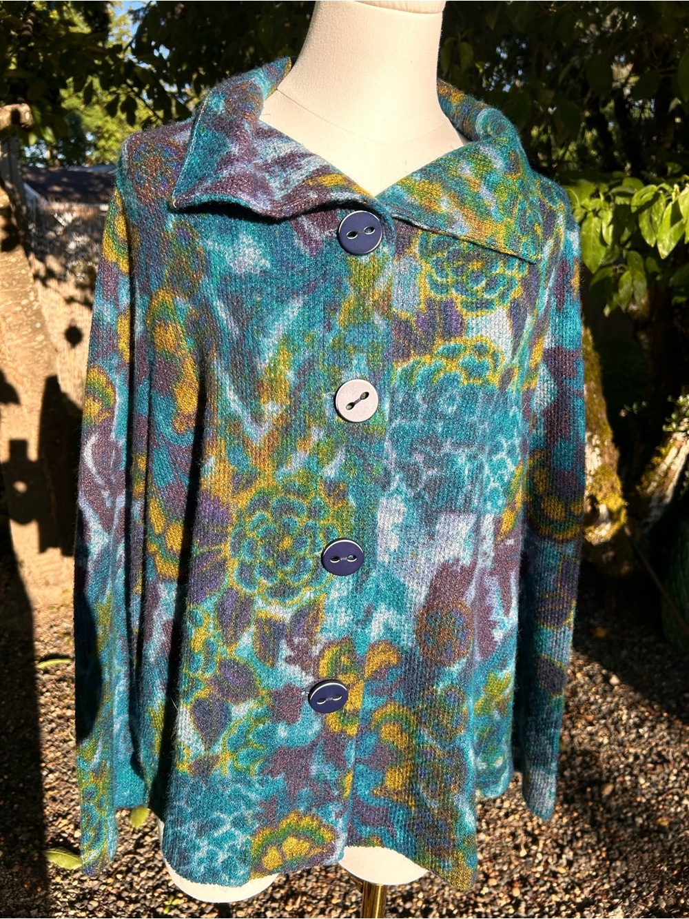 Habitat - Aspen Knit Retro Jacket in the "Skyline" jewel tone floral pattern - Picture 2 of 8